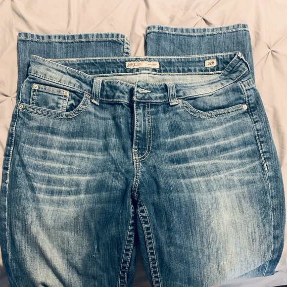 Lots of name brand jeans - Picture 10 of 14